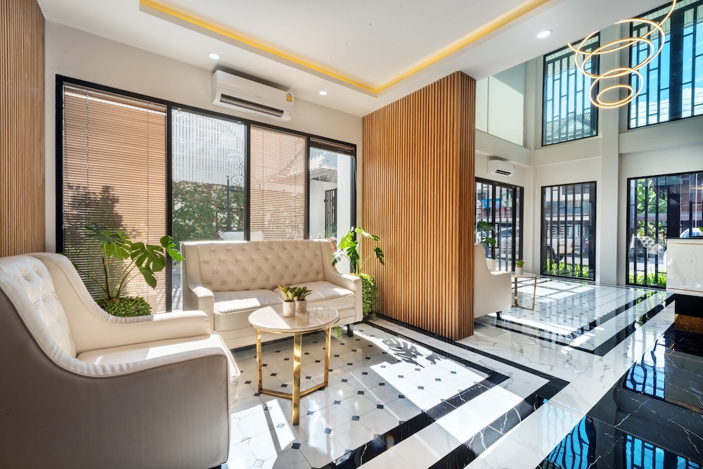 Ai Pai Hotel