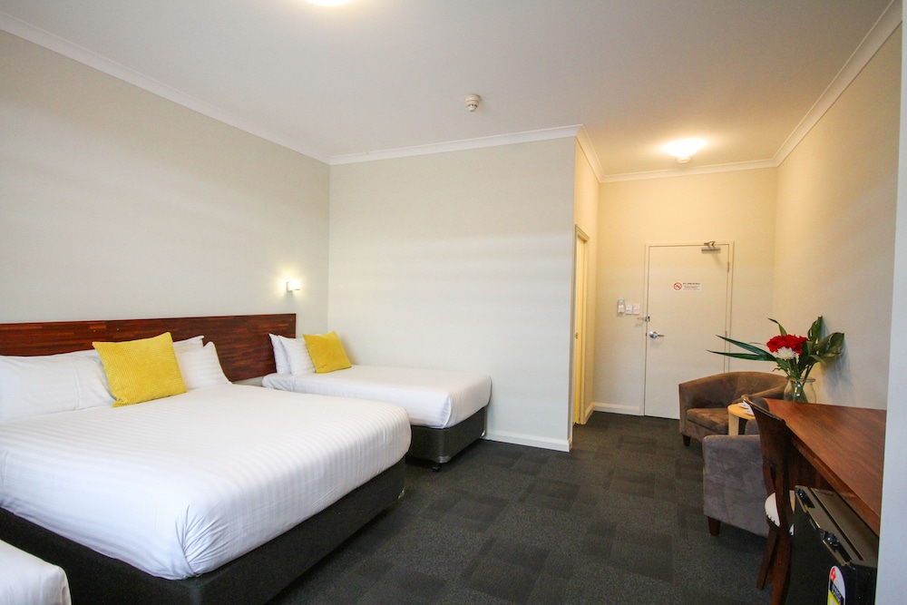Gallery Hotel