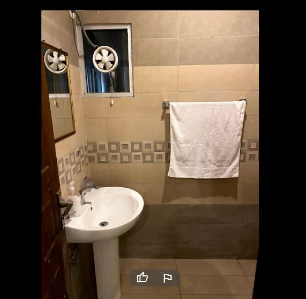 Evergreen Inn