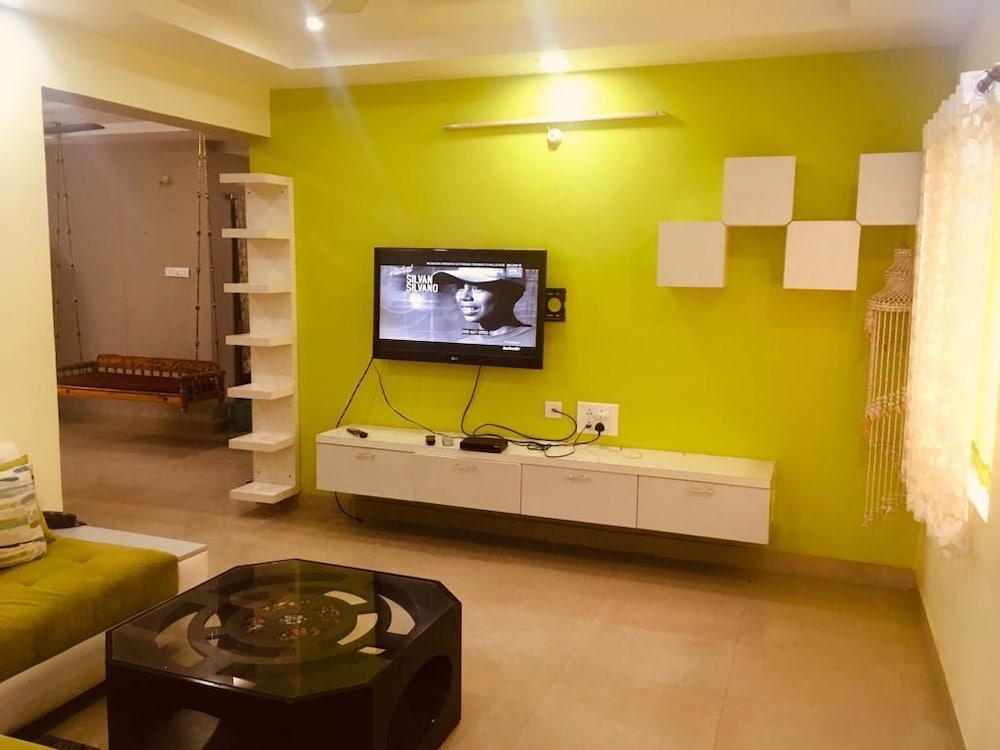 Service Apartment Sairam towers