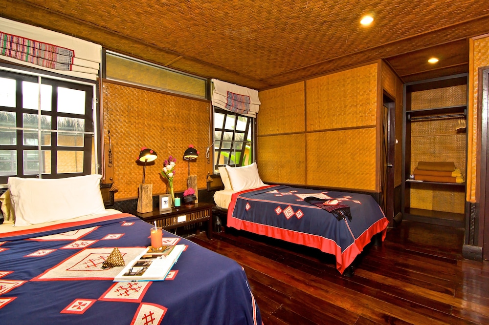 Hmong Hilltribe Lodge