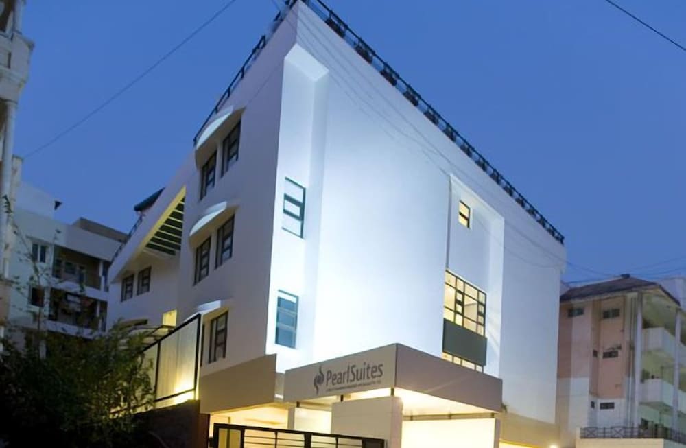 Pearl Suites - A Boutique Hotel