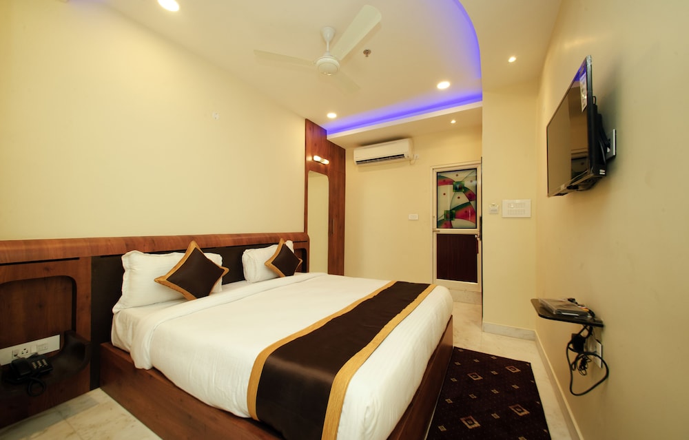 Hotel Golden Palace