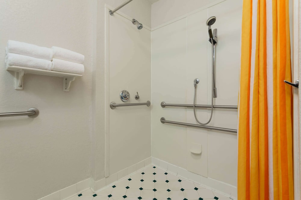 La Quinta Inn & Suites by Wyndham Lakeland West