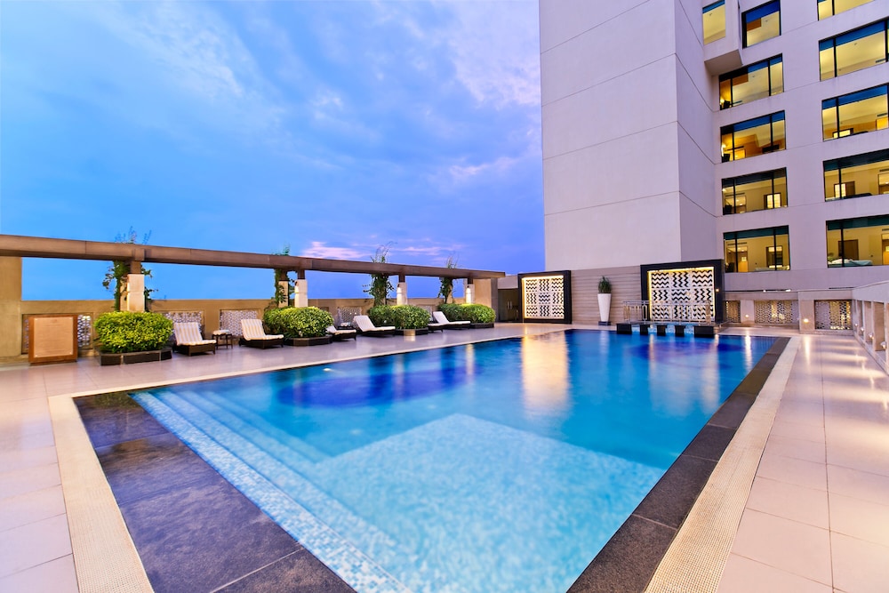 The Lalit Traveller Hotel