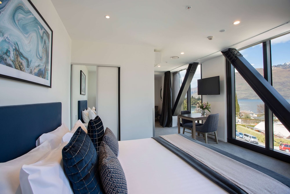 Ramada by Wyndham Queenstown Central