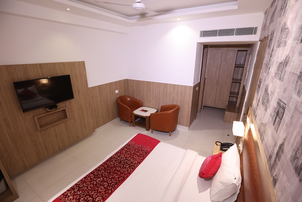 Hotel Salt and Rove Near Delhi Airport