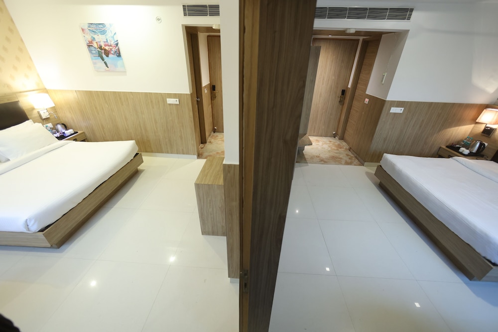 Hotel Salt and Rove Near Delhi Airport