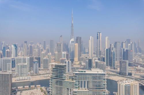 Globalstay Damac Towers By Paramount In Business Bay