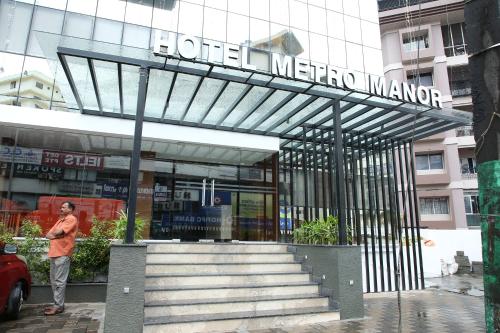 Hotel Metro Manor