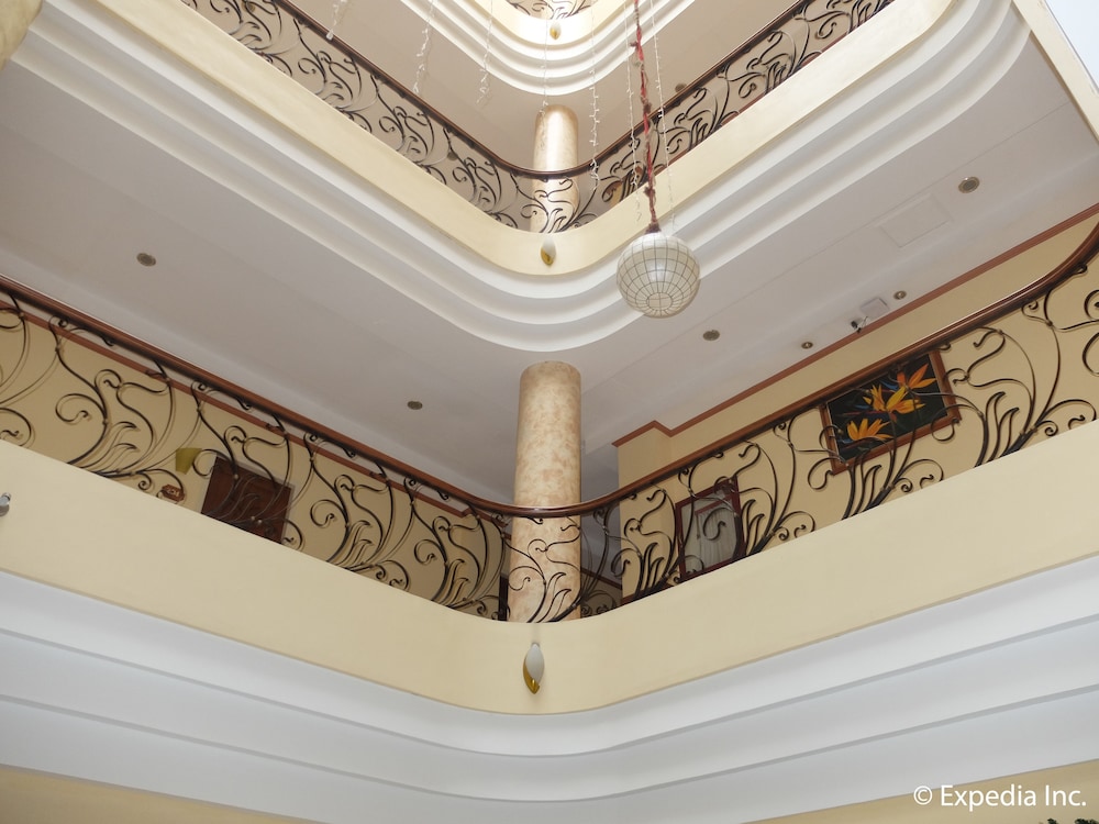 Pacific Breeze Hotel and Resort