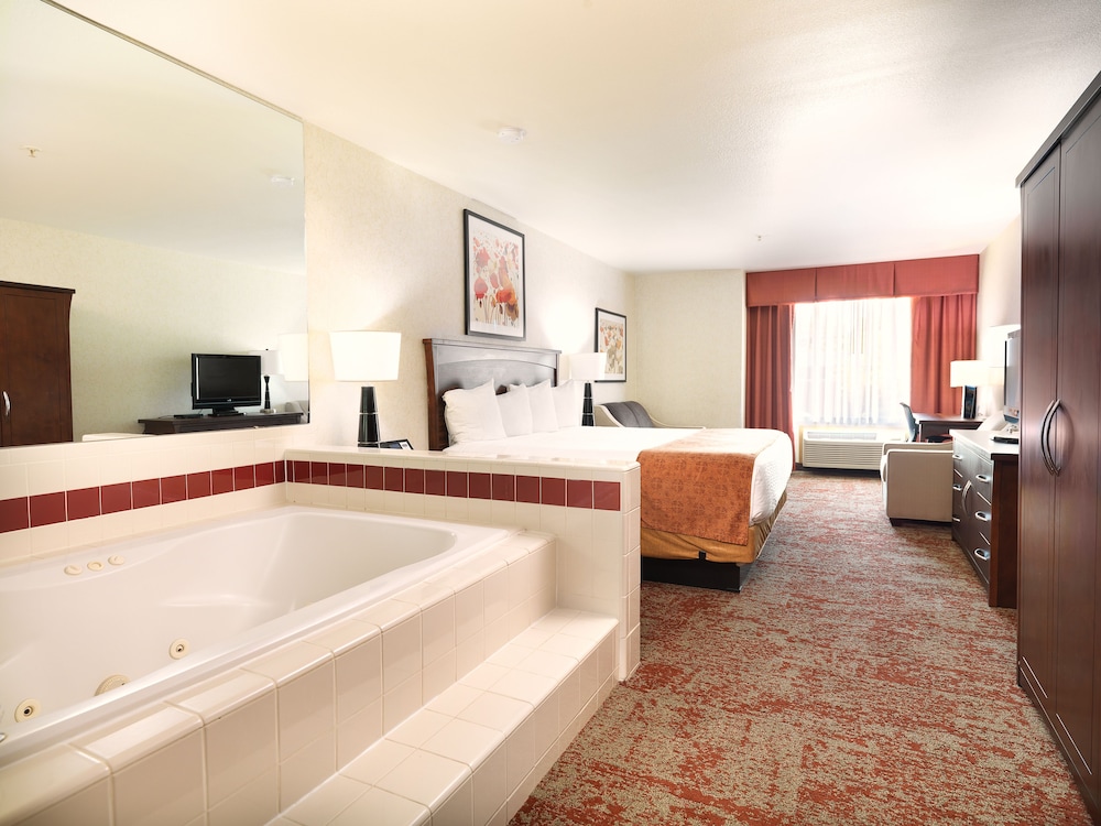 Crystal Inn Hotel & Suites Salt Lake City