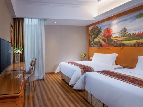 Vienna International Hotel Shenzhen Buji Dafen