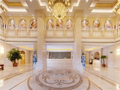 Vienna International Hotel Shenzhen Buji Dafen