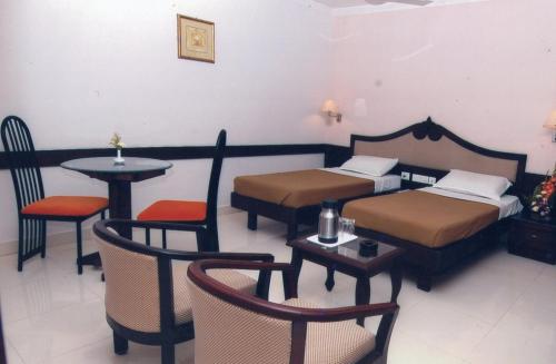 Hotel Planet Mount ( near to US Consulate )
