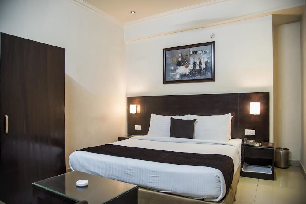 ANR Hotel (24 Hours Check-in & Check-Out)