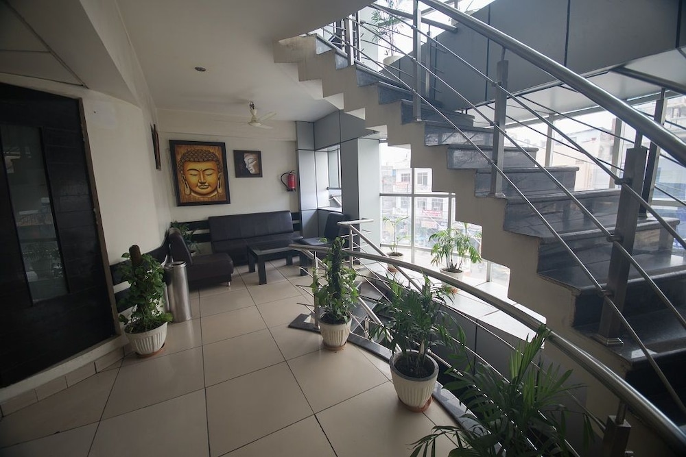 ANR Hotel (24 Hours Check-in & Check-Out)