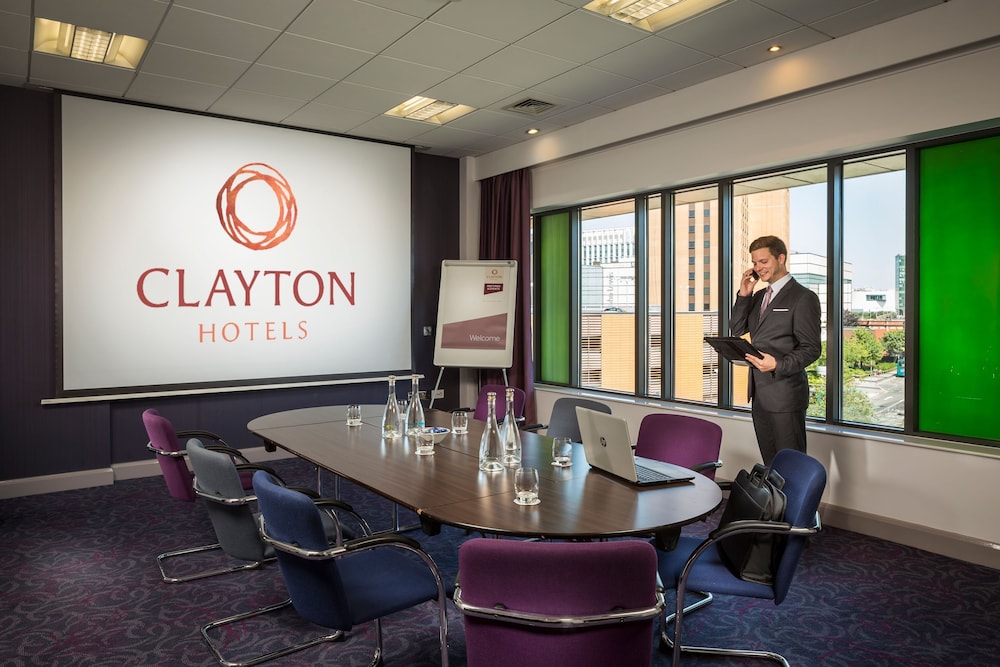 Clayton Hotel Cardiff