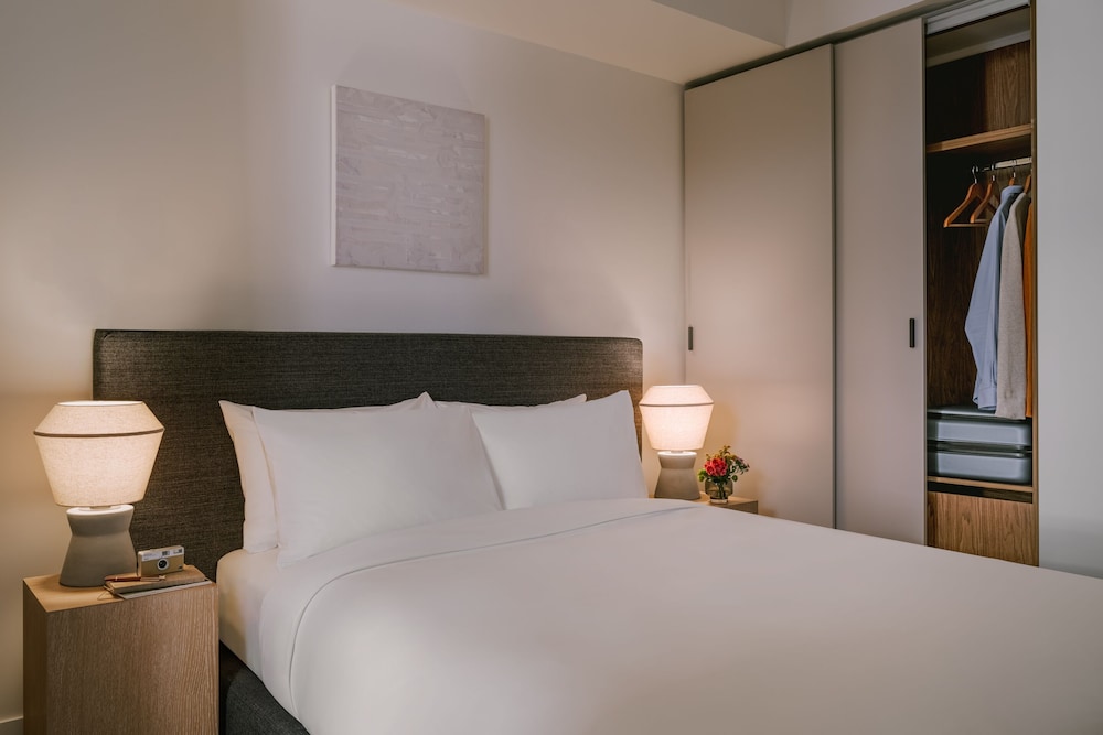 Sonder by Marriott Bonvoy Apollon Apartments Old Montreal