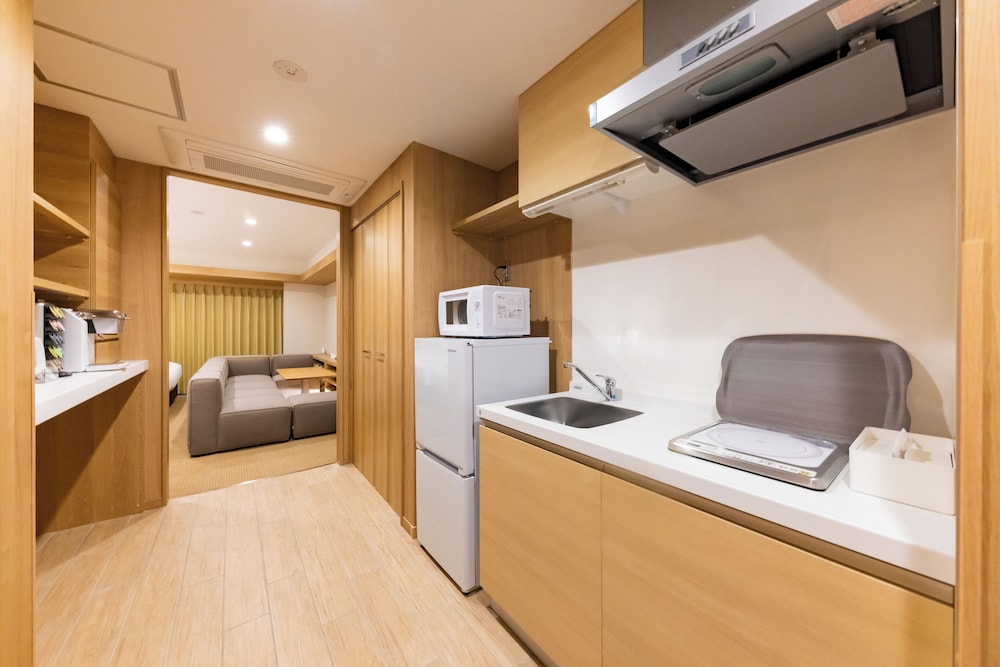 GOLDSTAY SAKAE
