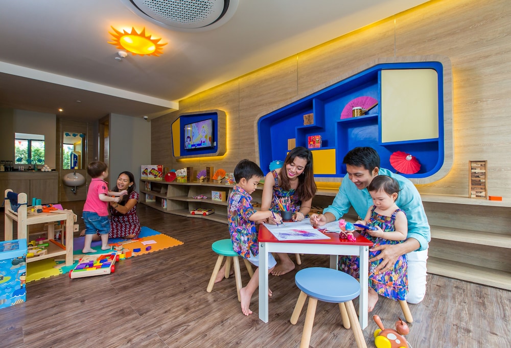 AtEase Phuket Patong