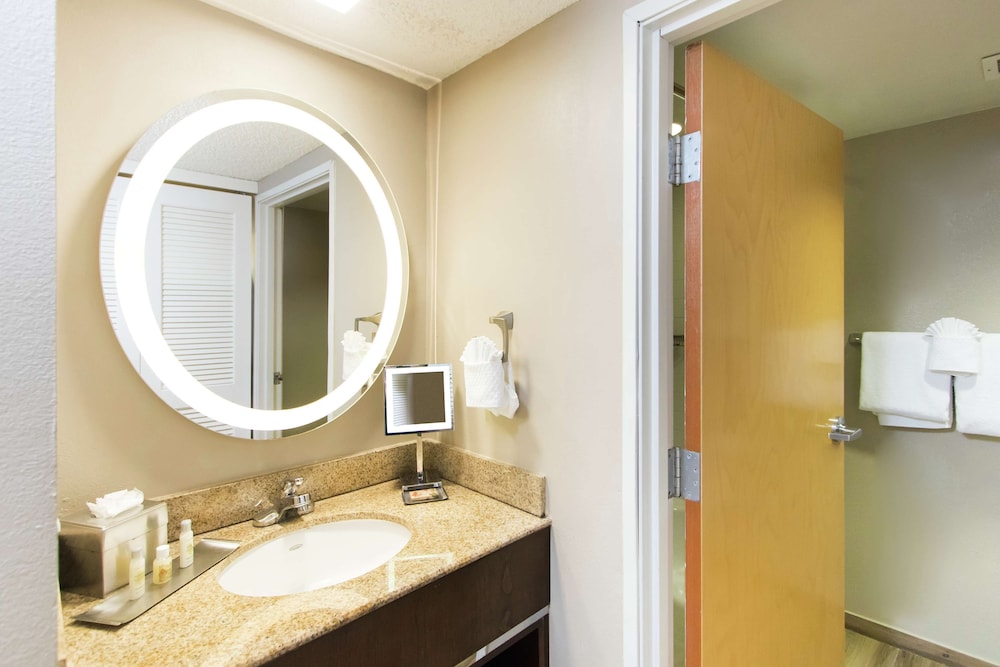 DoubleTree Resort by Hilton Grand Key - Key West