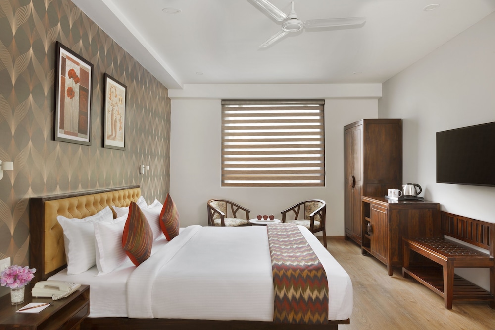 Click Hotel Jaipur (Raja Park)