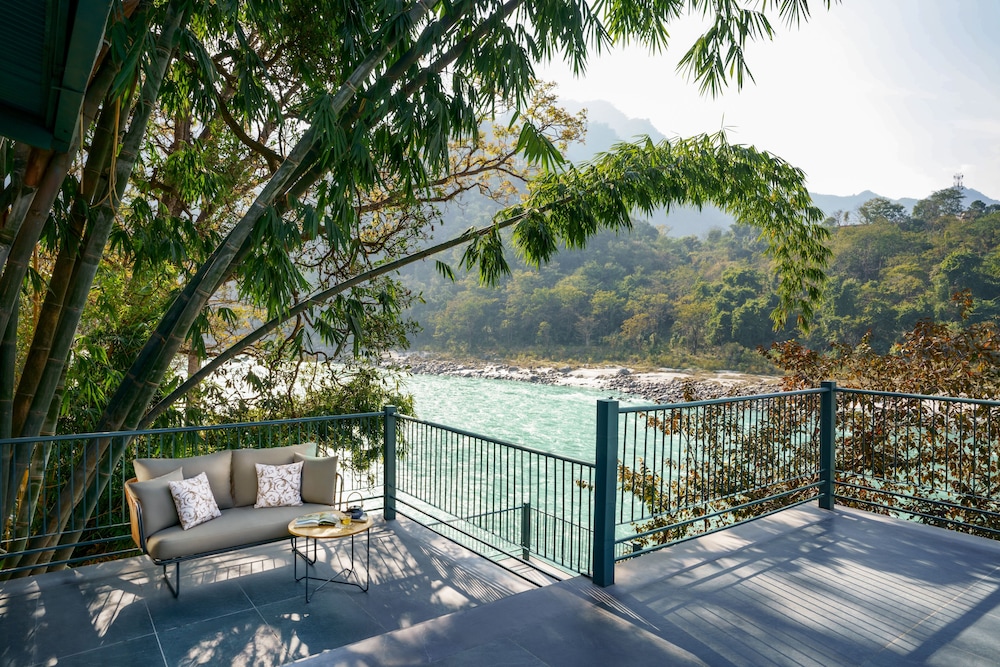 Neemrana's Glasshouse on The Ganges