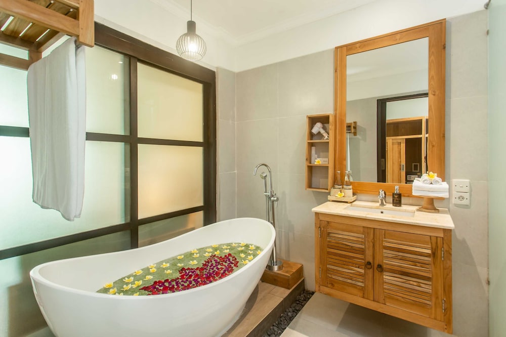 Manah Shanti Resort