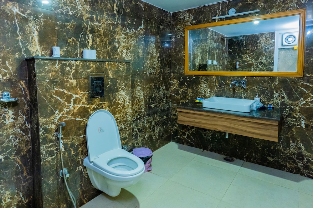 Neelesh Inn - A Luxury Lake view Hotel (20 kms from Nainital)