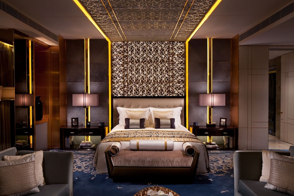 The Ritz-Carlton, Hong Kong
