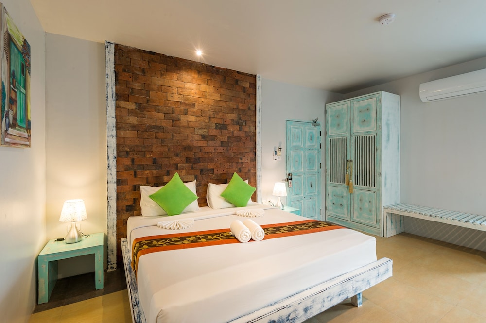 Baan Bandalay Hotel