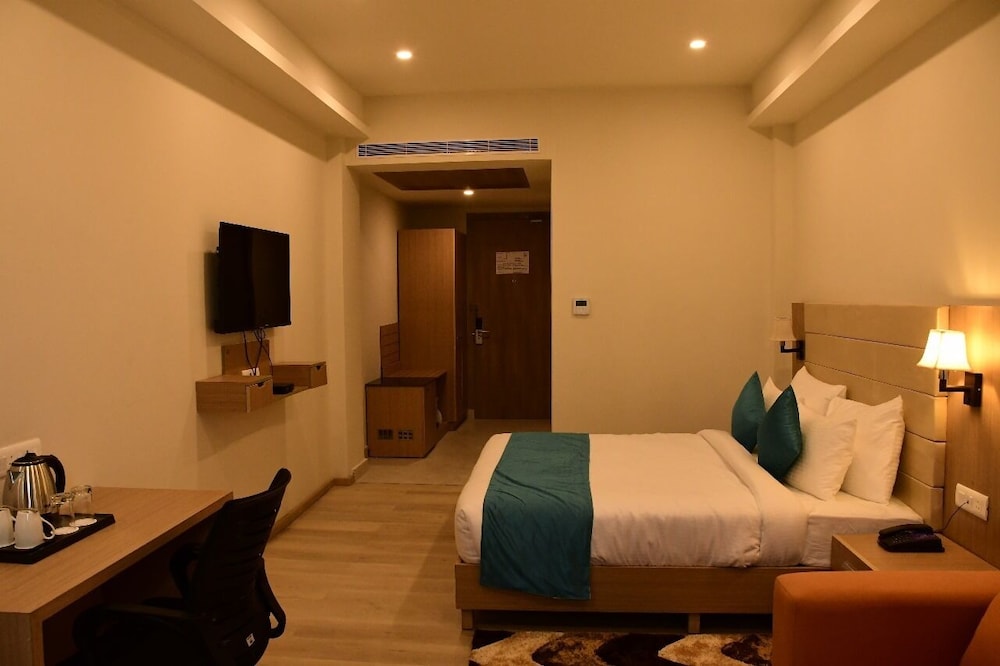 Comfort Inn Pratapvasini