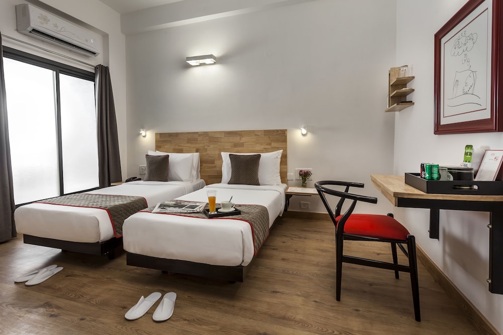 OYO Townhouse 004 Sector 51 Noida
