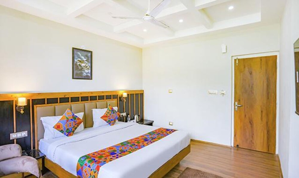 Fabhotel Outhills