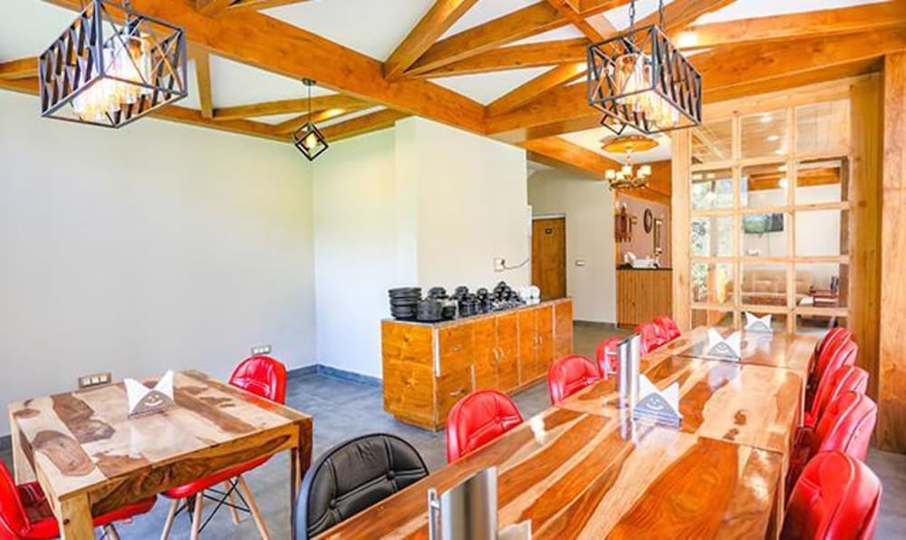 Fabhotel Outhills