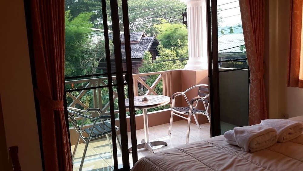 Donchai House