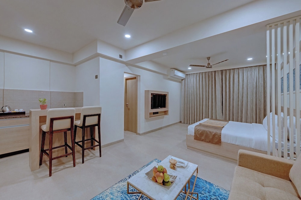 The Fern Habitat Candolim