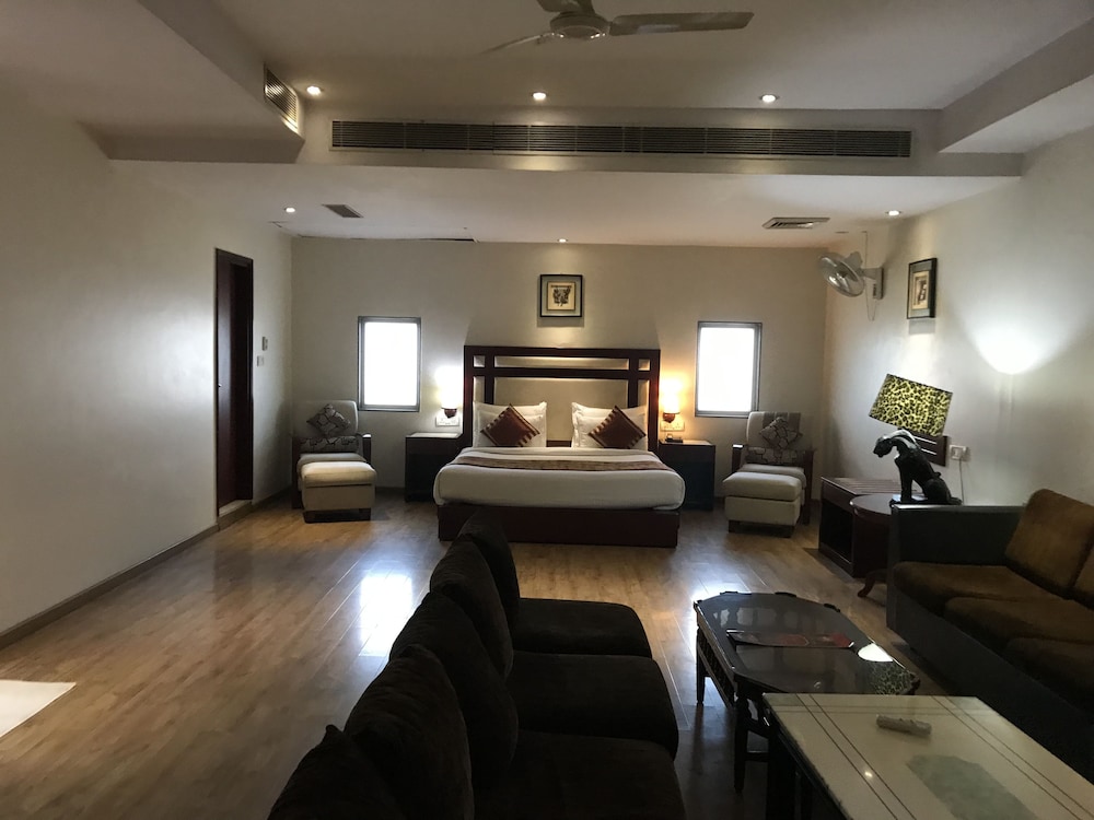 Delite Sarovar Portico Faridabad