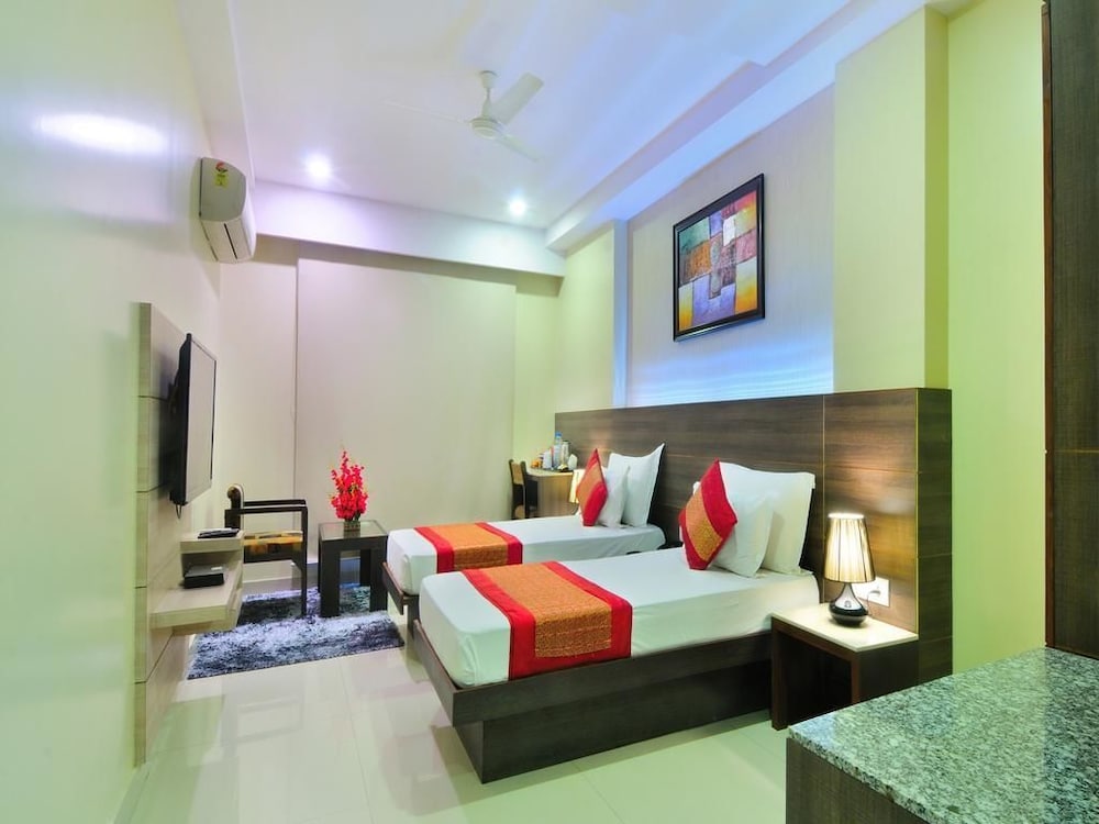 Hotel Sky Rich International Karol Bagh