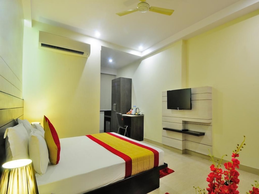 Hotel Sky Rich International Karol Bagh