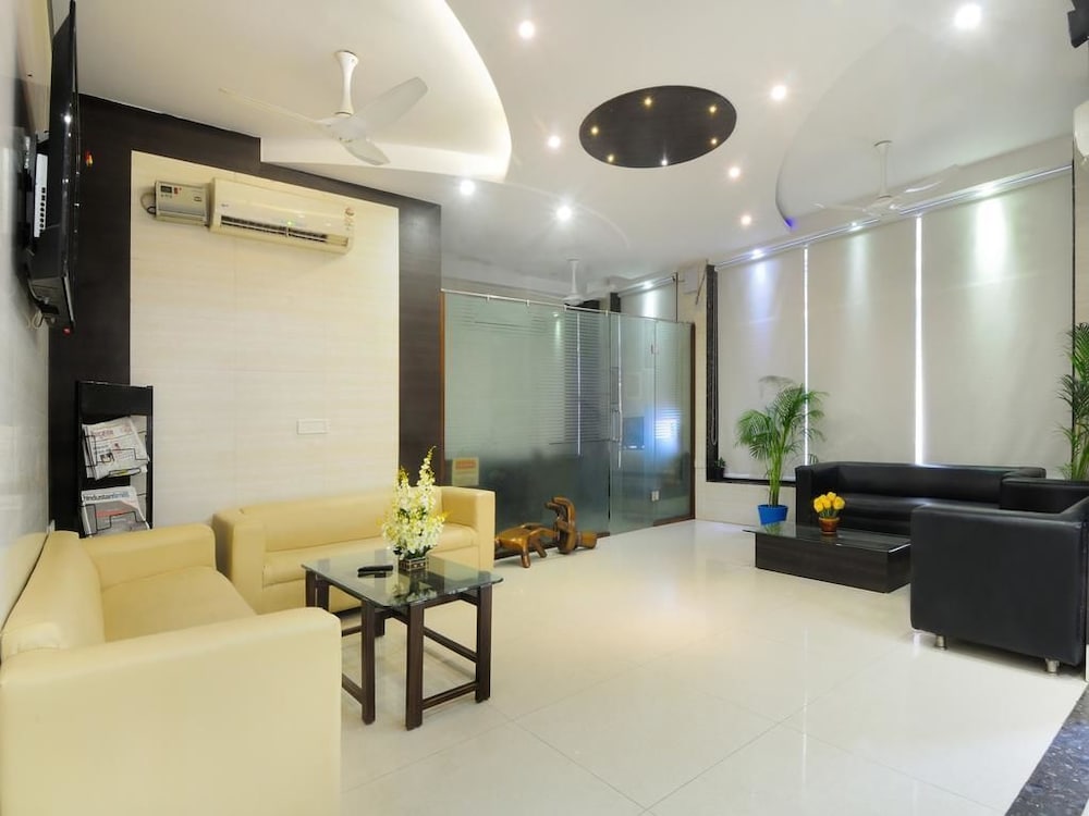 Hotel Sky Rich International Karol Bagh