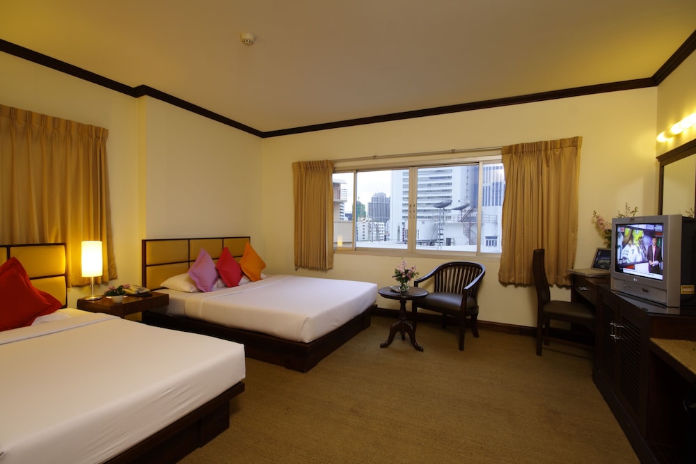 Grand Business Inn
