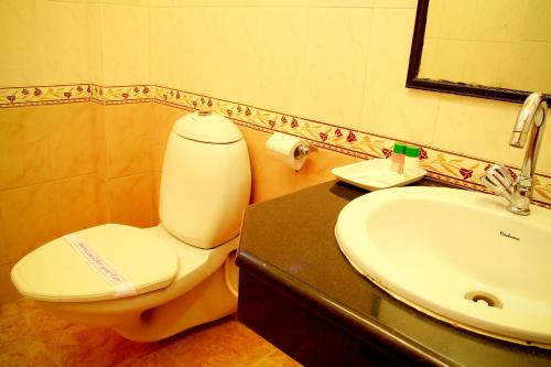 OYO 1228 Hotel Swagath
