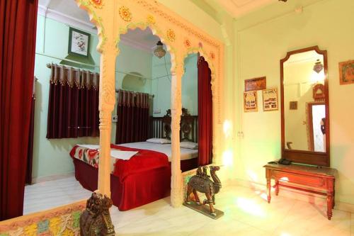 Gouri Heritage Haveli Hotel