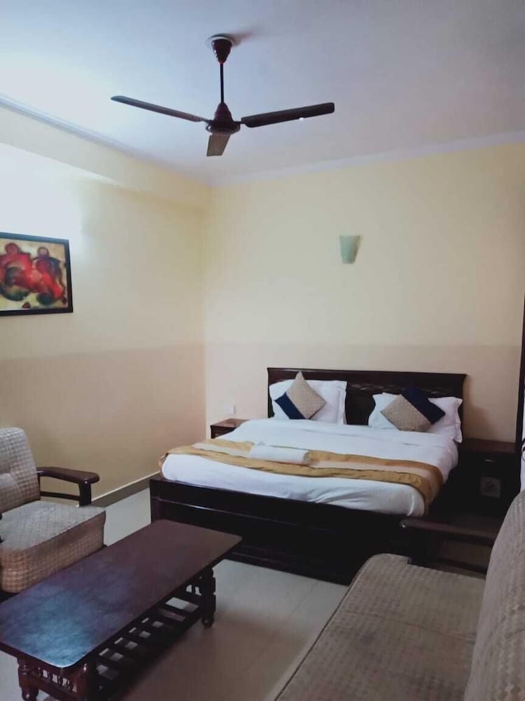 City Stay Hotel