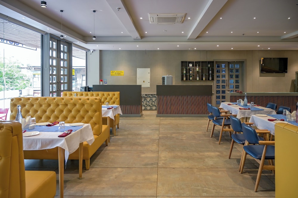 Hotel Poonam Residency