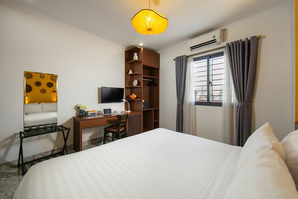 Hanoi La Cascada House & Travel