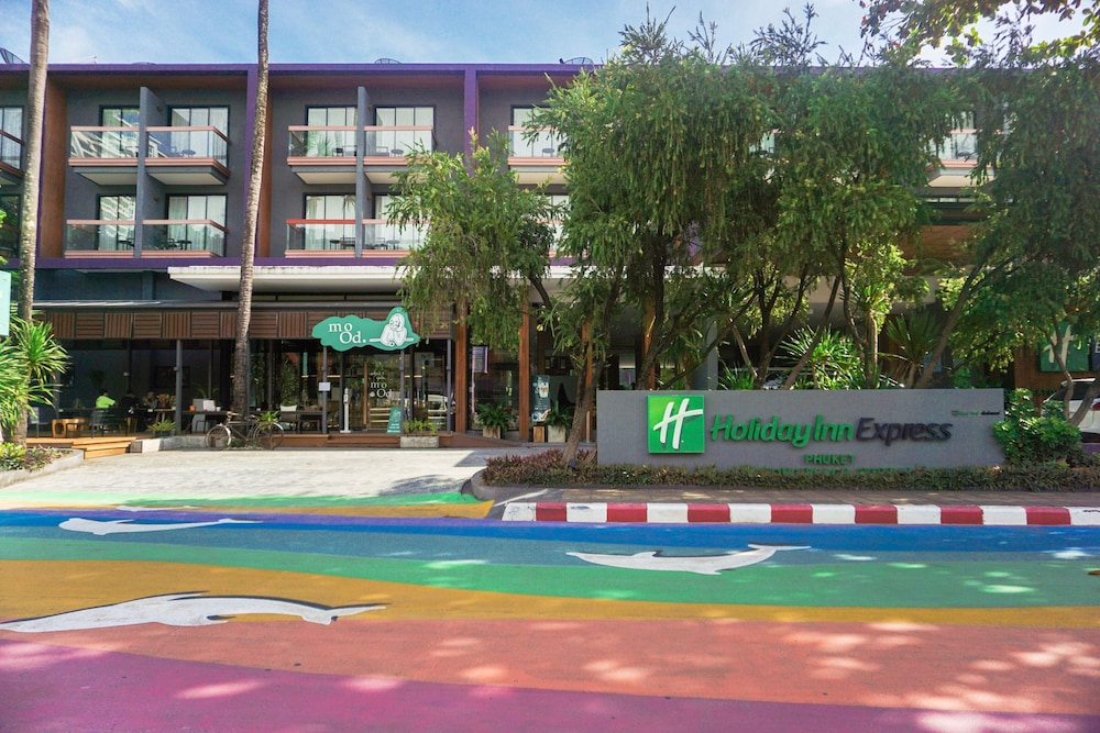Holiday Inn Express Phuket Patong Beach Central by IHG