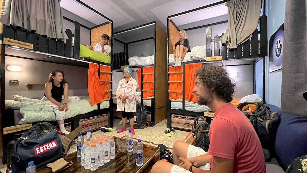 Carob Hostel - Amman 